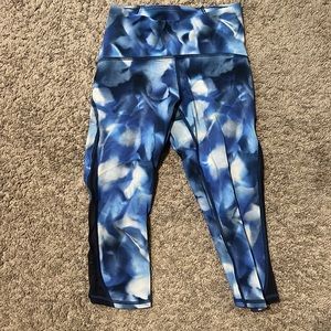 lu lu lemon leggings!!!